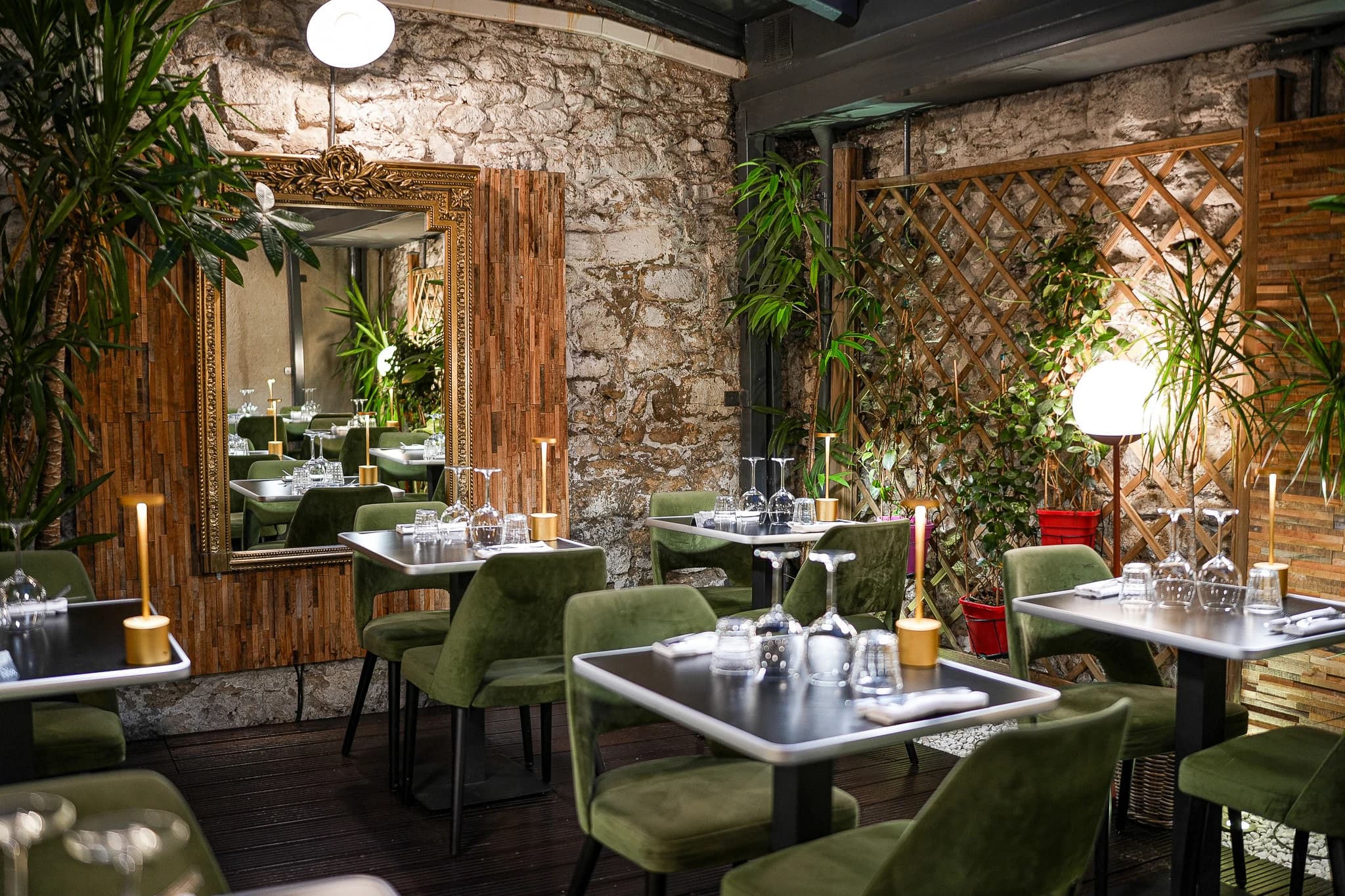 Restaurant 2